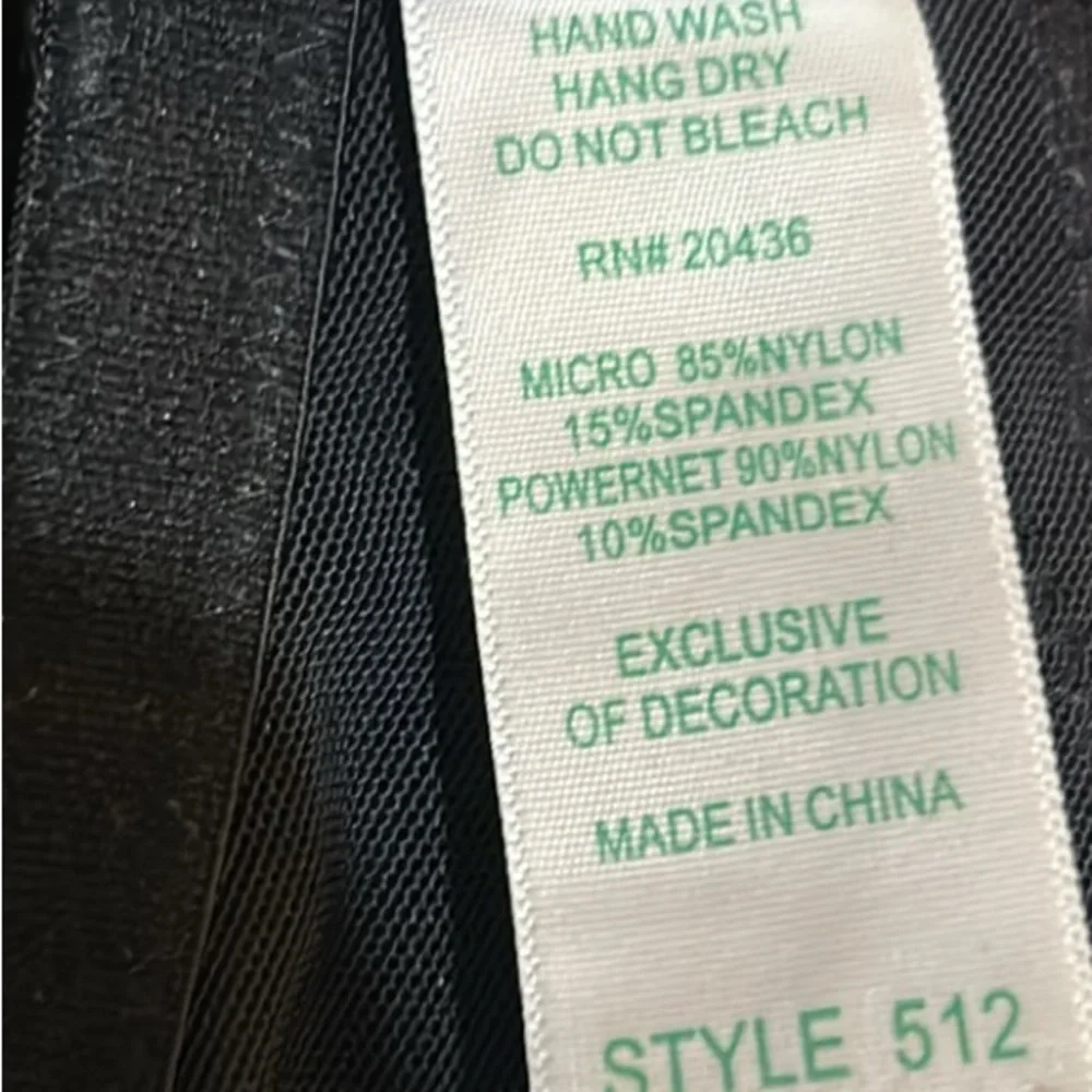 CARNIVAL 512 Black Molded‎ Tuxedo Low Plunge Full Figure Underwire Bra Sz 46DD - Picture 13 of 13